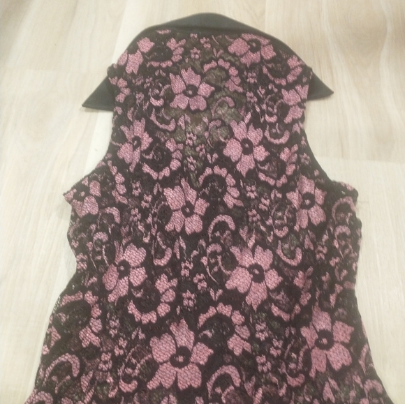 Sexy lace top by cache - Picture 4 of 4